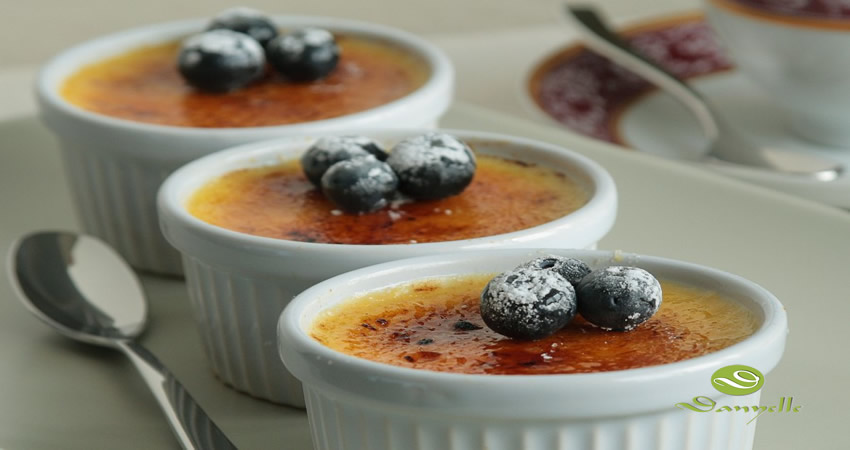 Amaretto Creme Brulee